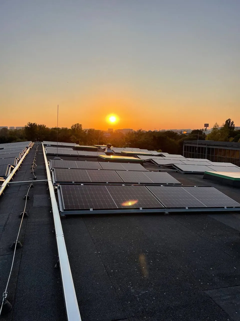 Панельная система SmartEnergy на крыше дома
